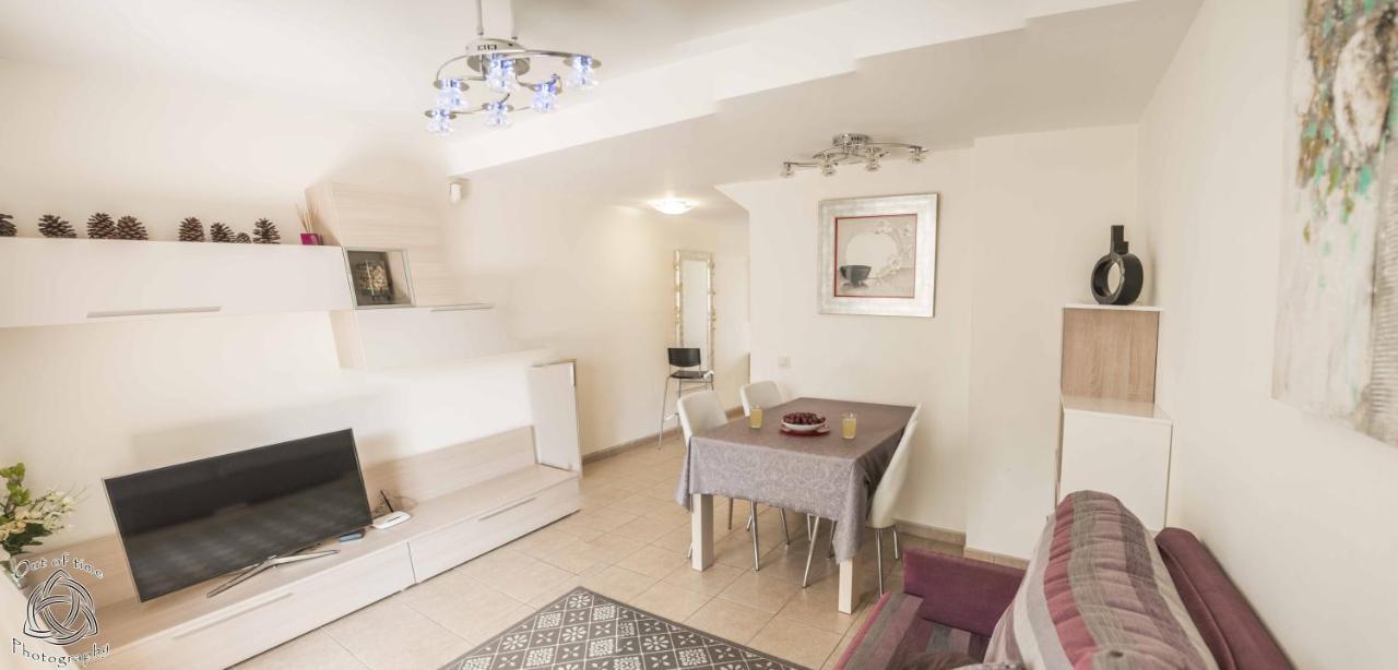 Townhouse Oasis Fanabe With 3 Bedrooms And Ac, Mir150 아데제 외부 사진